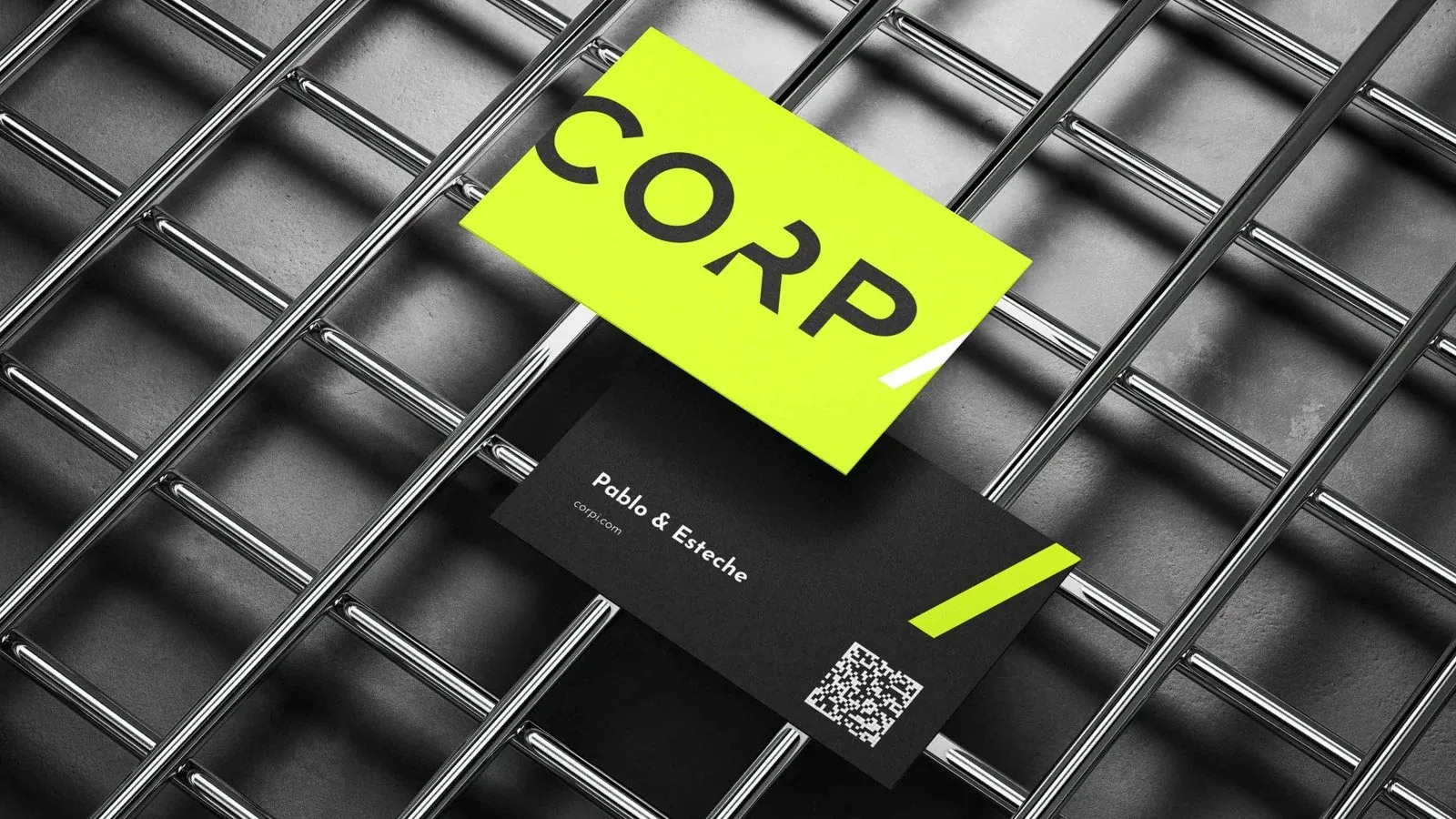 CORP/ — peça do case
