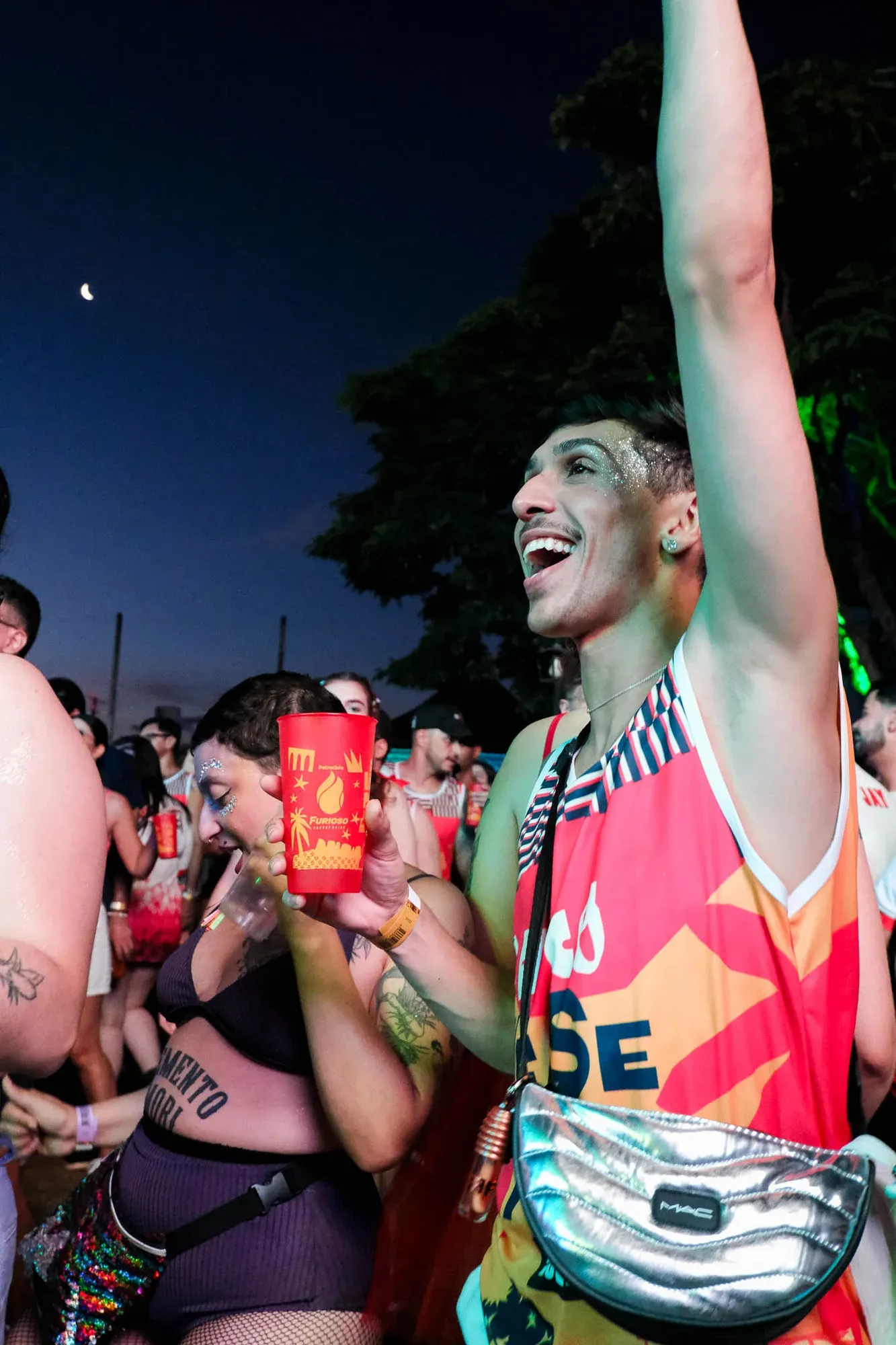 Bloco Vê Se Pode — peça do case