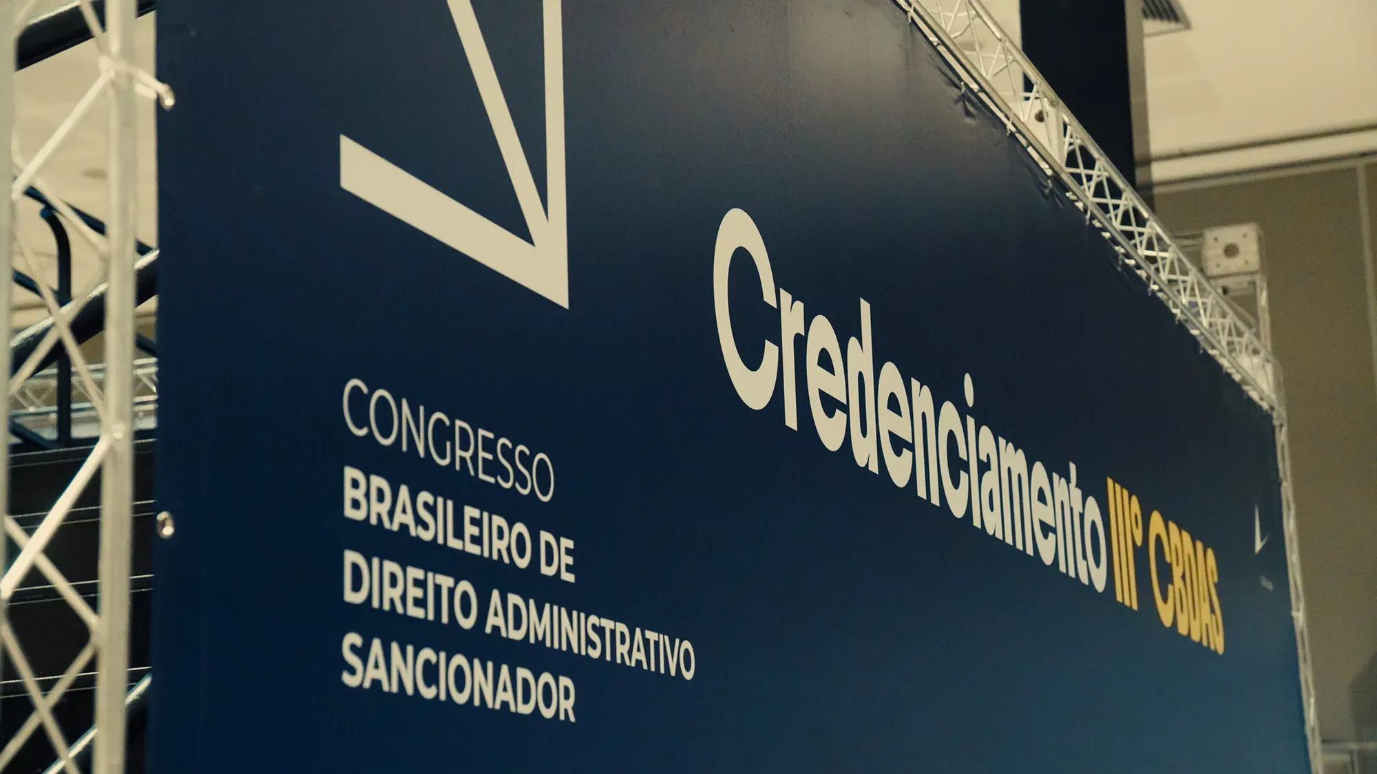 IIIº CBDAS — peça do case